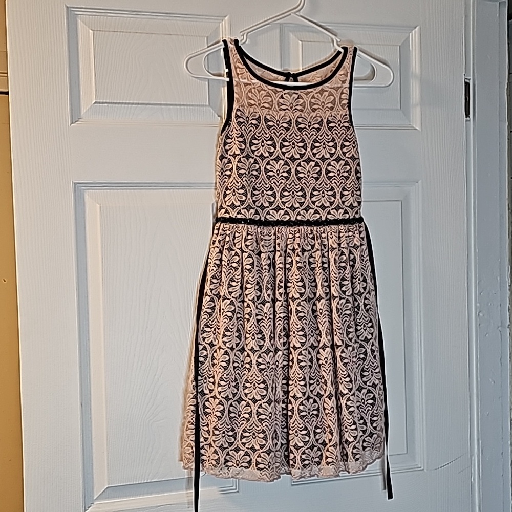 Girls dress